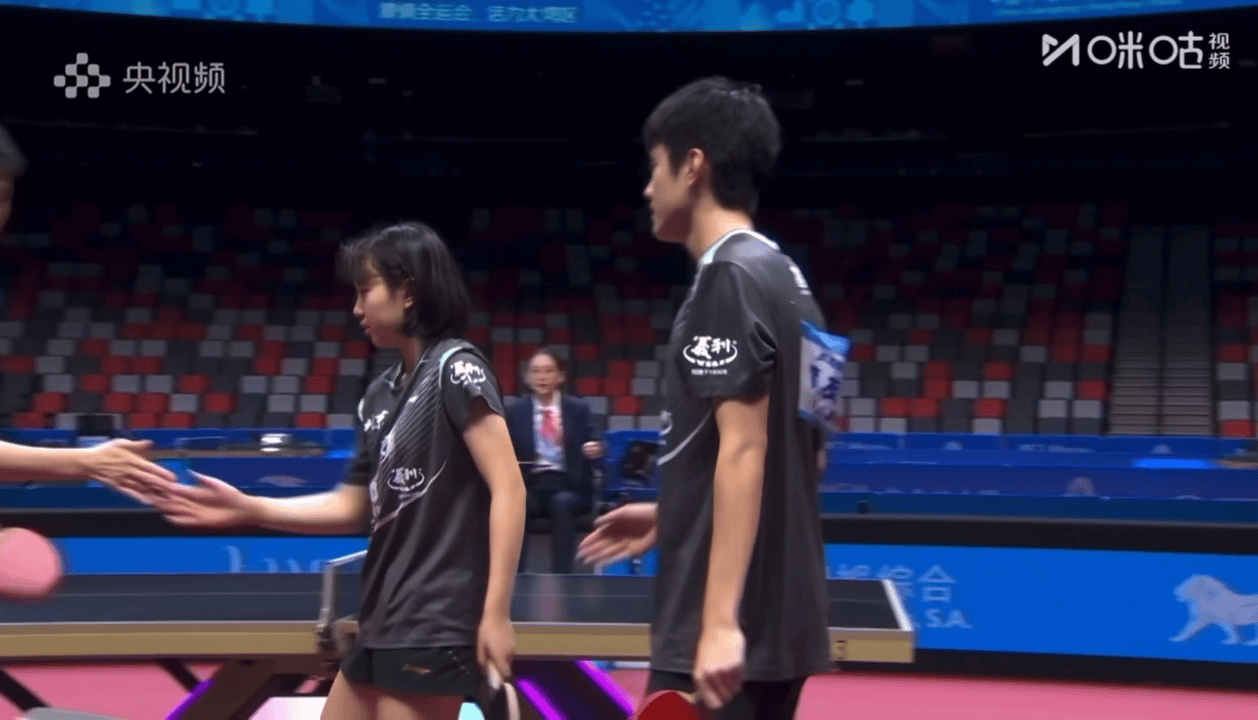 青年组混双铜牌赛黄友皓/杨惠泽（北京）3比0罗嘉杰/苏籽童（香港）【11:5，1