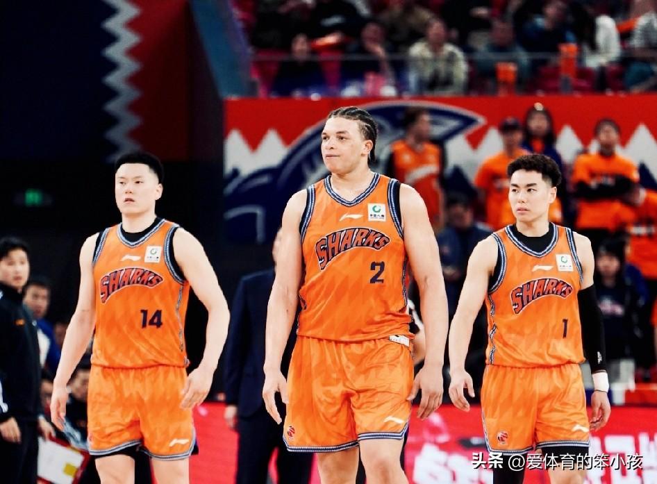 一场在客场挑战山西汾酒男篮的比拼，让上海久事再次打出了强队风范。尽管首节比赛双方
