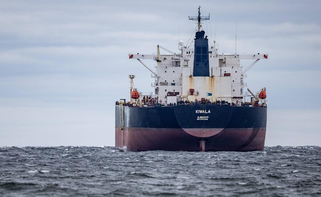 近期美国与印度终于达成贸易协议，新德里承诺停止采购俄国石油，换取美国大降关税税率