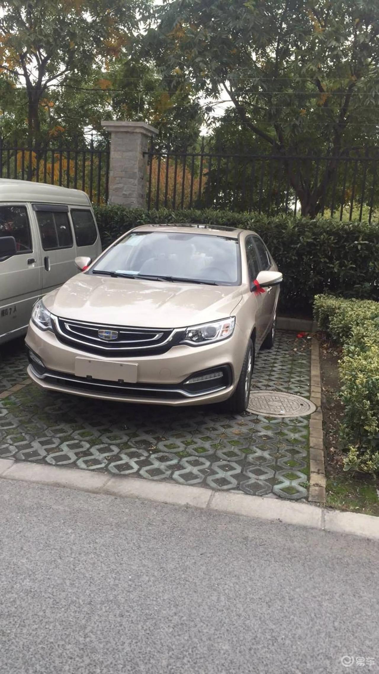 【车主：这车从前面看确实好看，侧面大流线型不怎样】

远景2018款1.5L手自