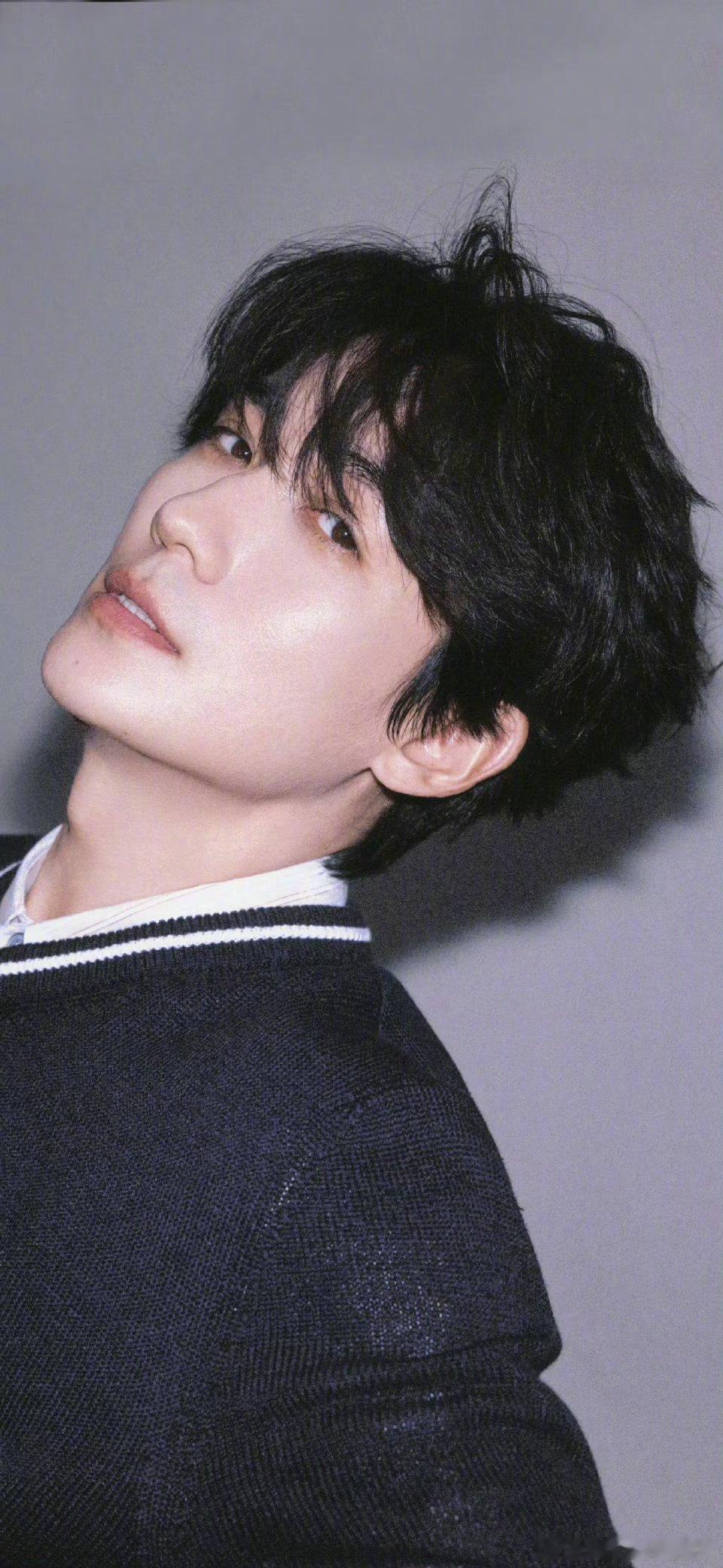 路过……这是哪位男大吗朱一龙顺毛学长感