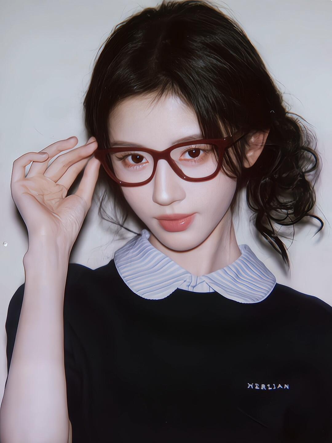 鞠婧祎新代言帕莎眼镜，期待！ 