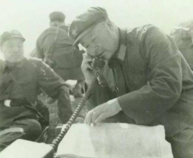 1979年2月，正准备带领部队上前线的54军160师师长张志信，突然接到了爱人成