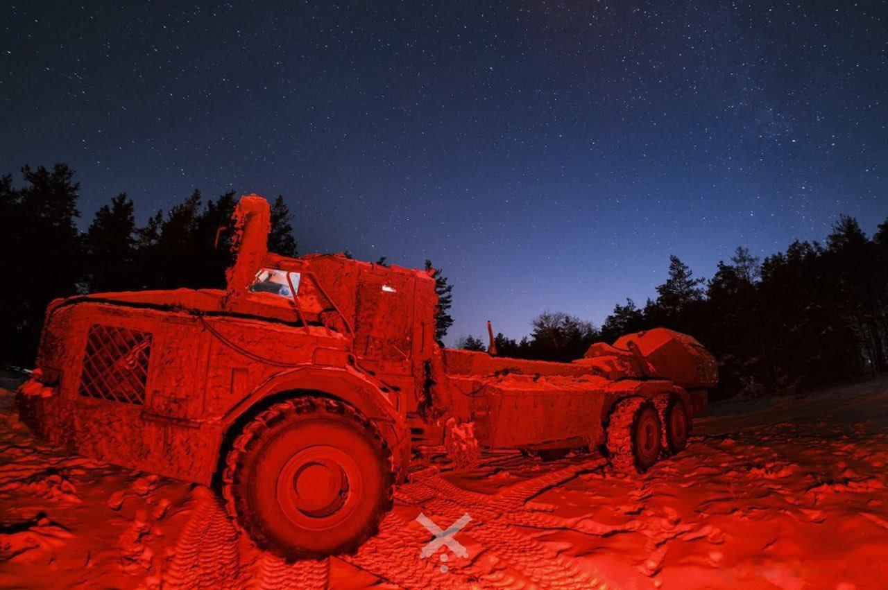 乌军43炮兵旅的弓箭手零下20度的雪原，满天星斗烽火问鼎计划俄乌冲突爱泼斯坦文件