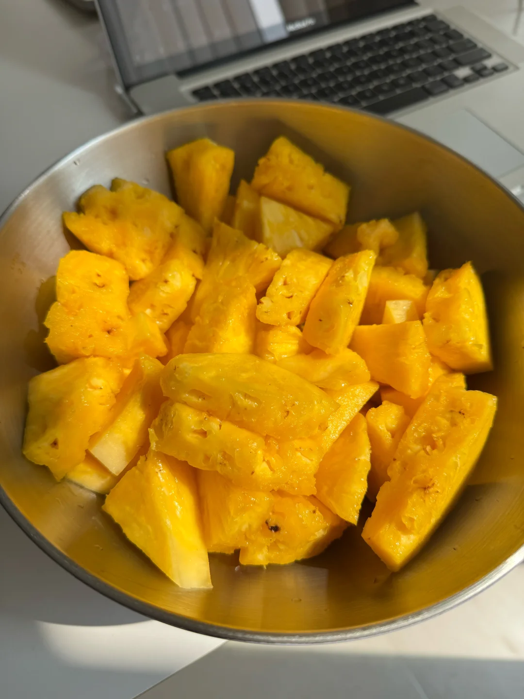 不爱吃菠萝的姐妹，这口凤梨真的会爱上！