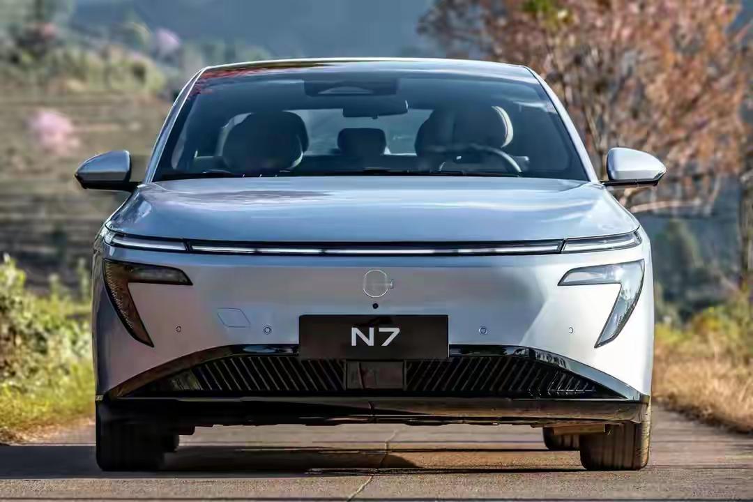 我家的纯电车型东风日产n7，已经有半年多行驶了接近一万公里，下面就把总体用车感受