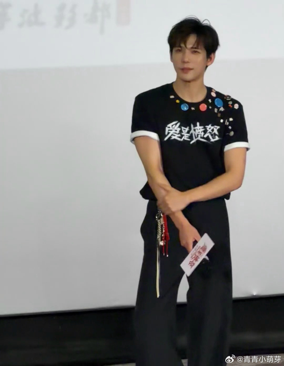 王安宇现场与观众畅聊心声王安宇现场跟观众掏心窝子聊天，举止温温柔柔的，一点不端着