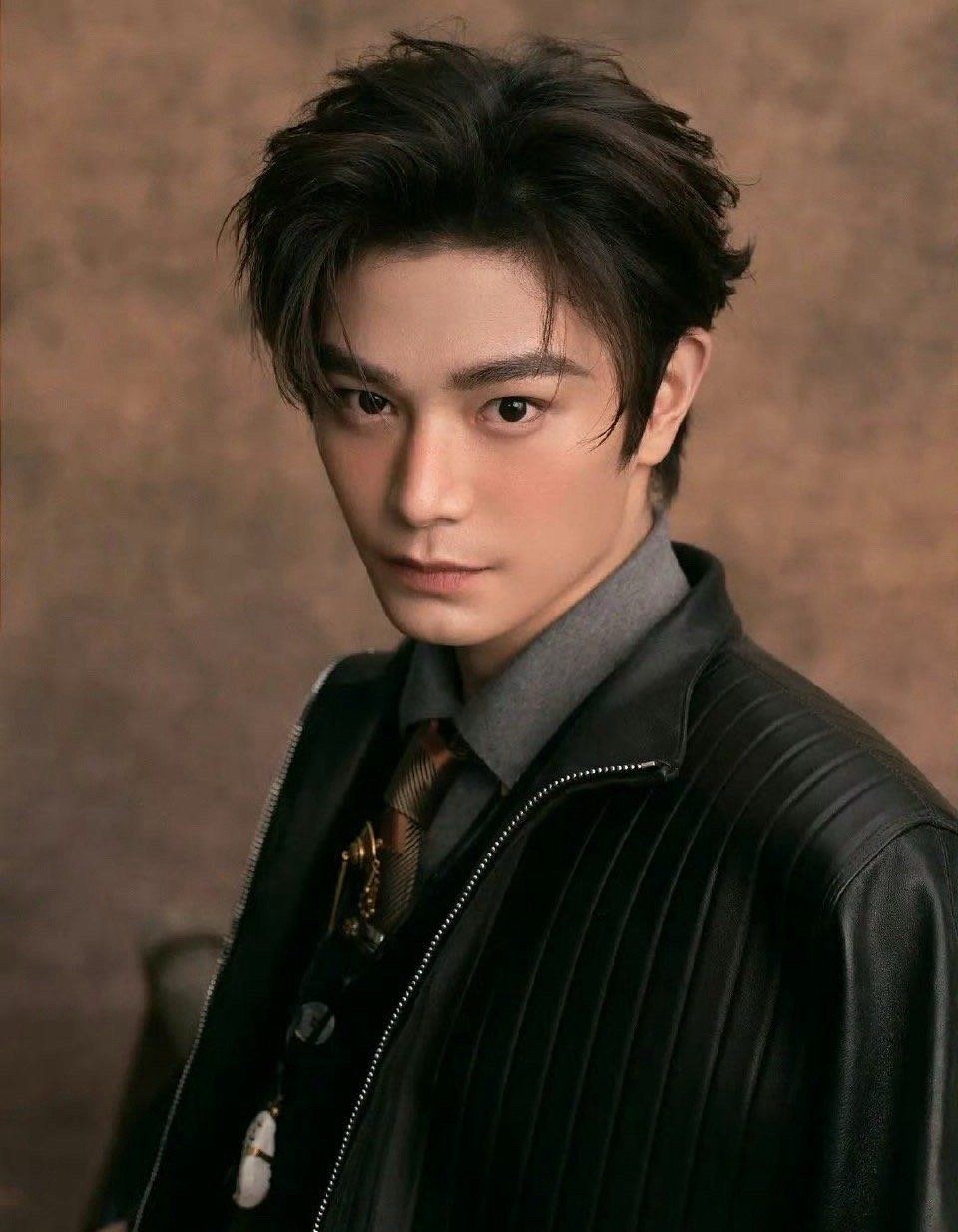 光线买了一堆腮红用不完 去公司门口维权吧 