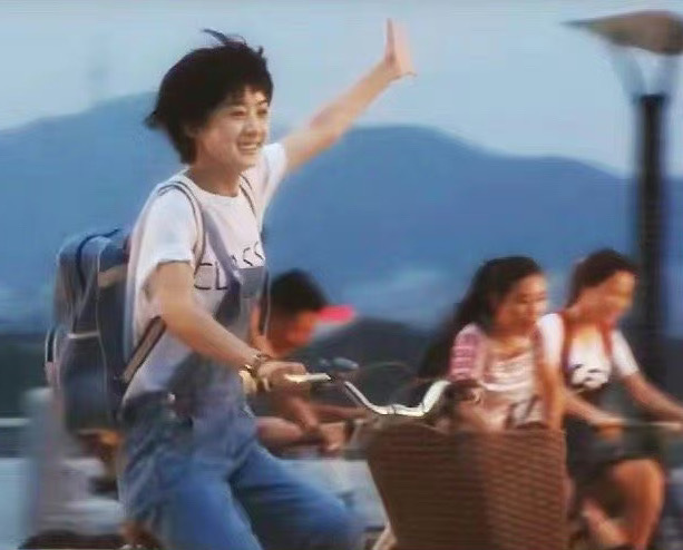 #赵丽颖早期短发#早期短发的赵丽颖也太美了吧，无论是长发还是短发，颖宝的魅力都在