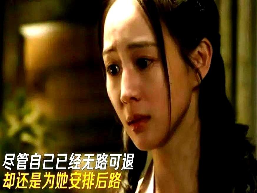 张鲁一演的双面间谍，太狠了。

一句废话没有，直接让张钧甯快跑，自己被摁在地上挨