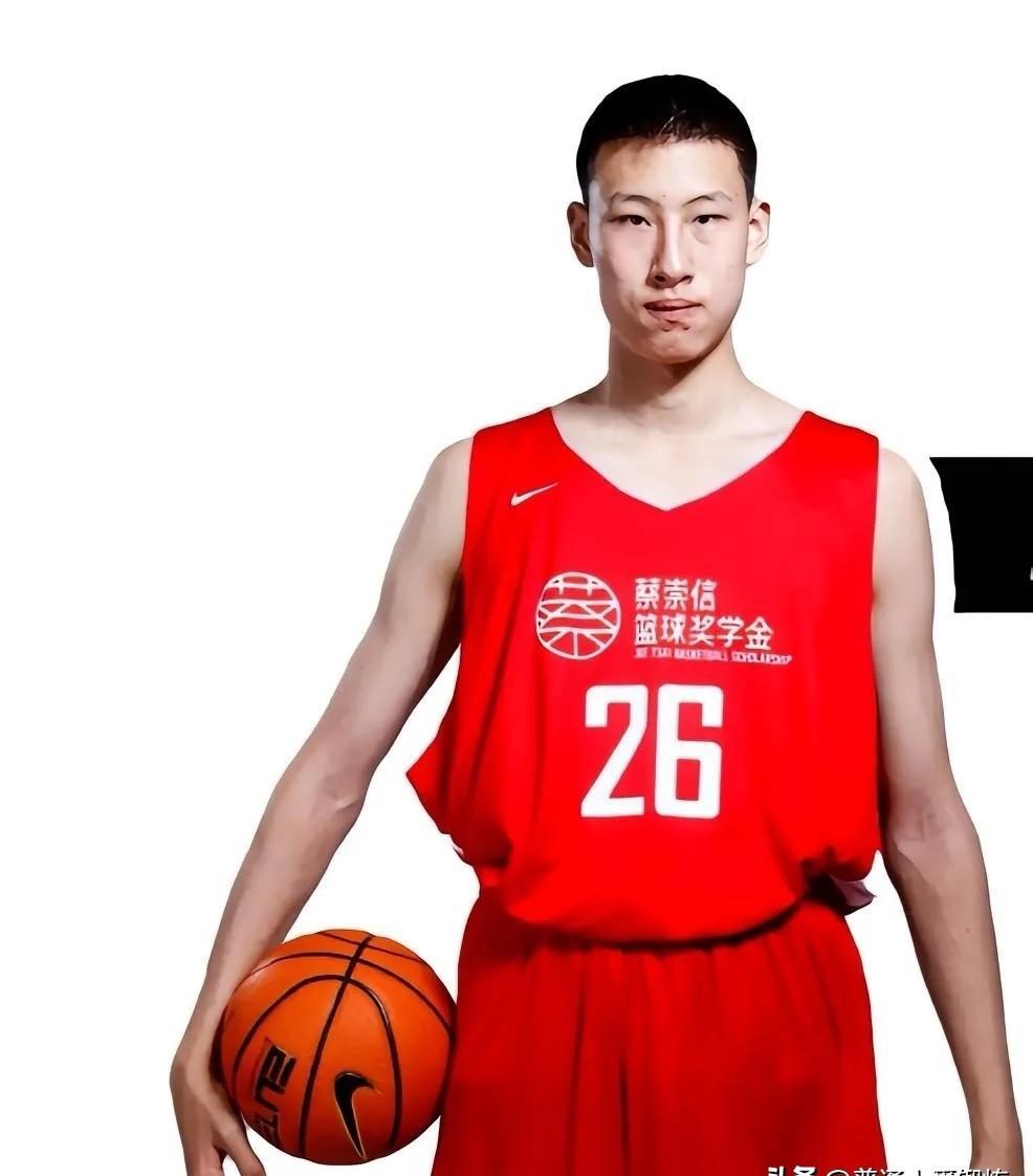 郇斯楠的NBA席位，已经不是悬念，而是顺位高低的数字游戏。
ESPN最新模拟选秀