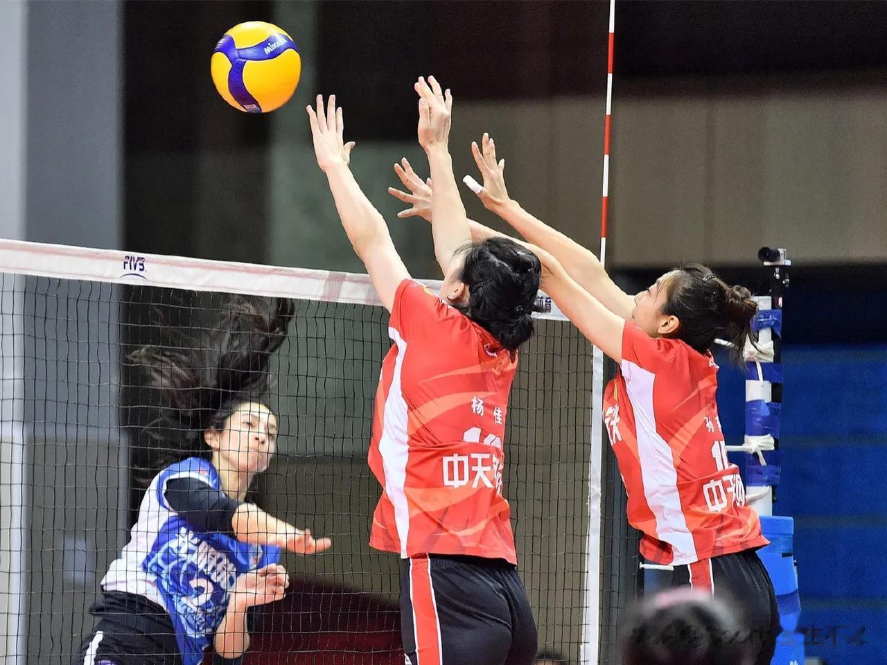 2023/2024中国女子排球超级联赛12月23日赛程、直播预告: 
1～8名(