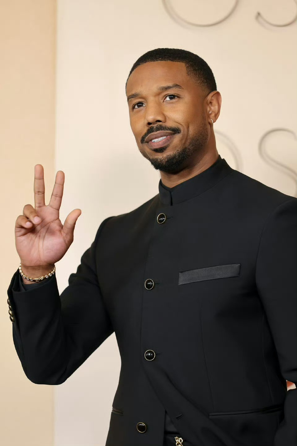 迈克尔B乔丹奥斯卡影帝MBJ凭借电影《Sinners》拿下了今年奥斯卡最佳男主！