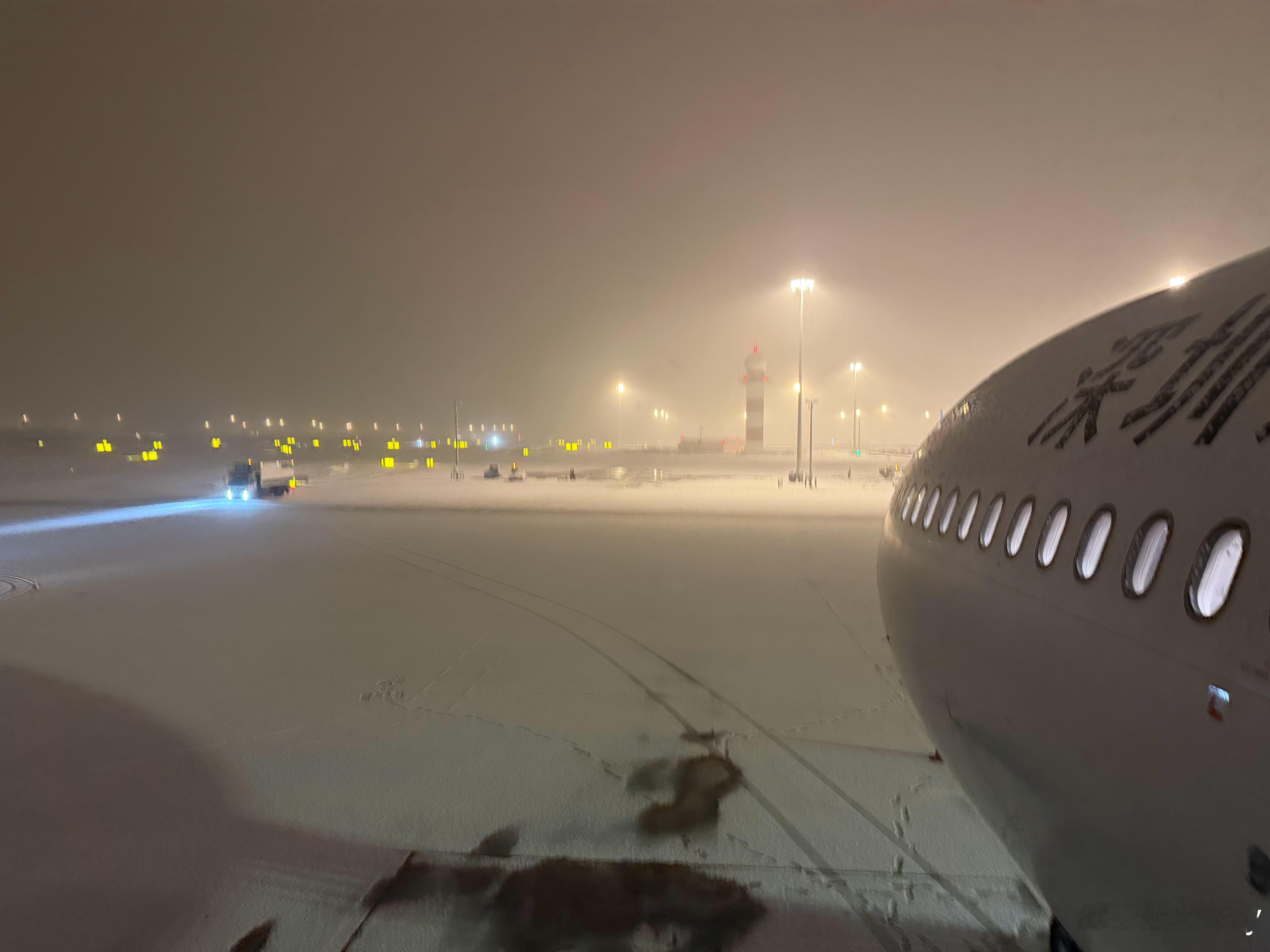 落地没有廊桥也太顶了看到好多深圳来的小伙伴没来得及换装 