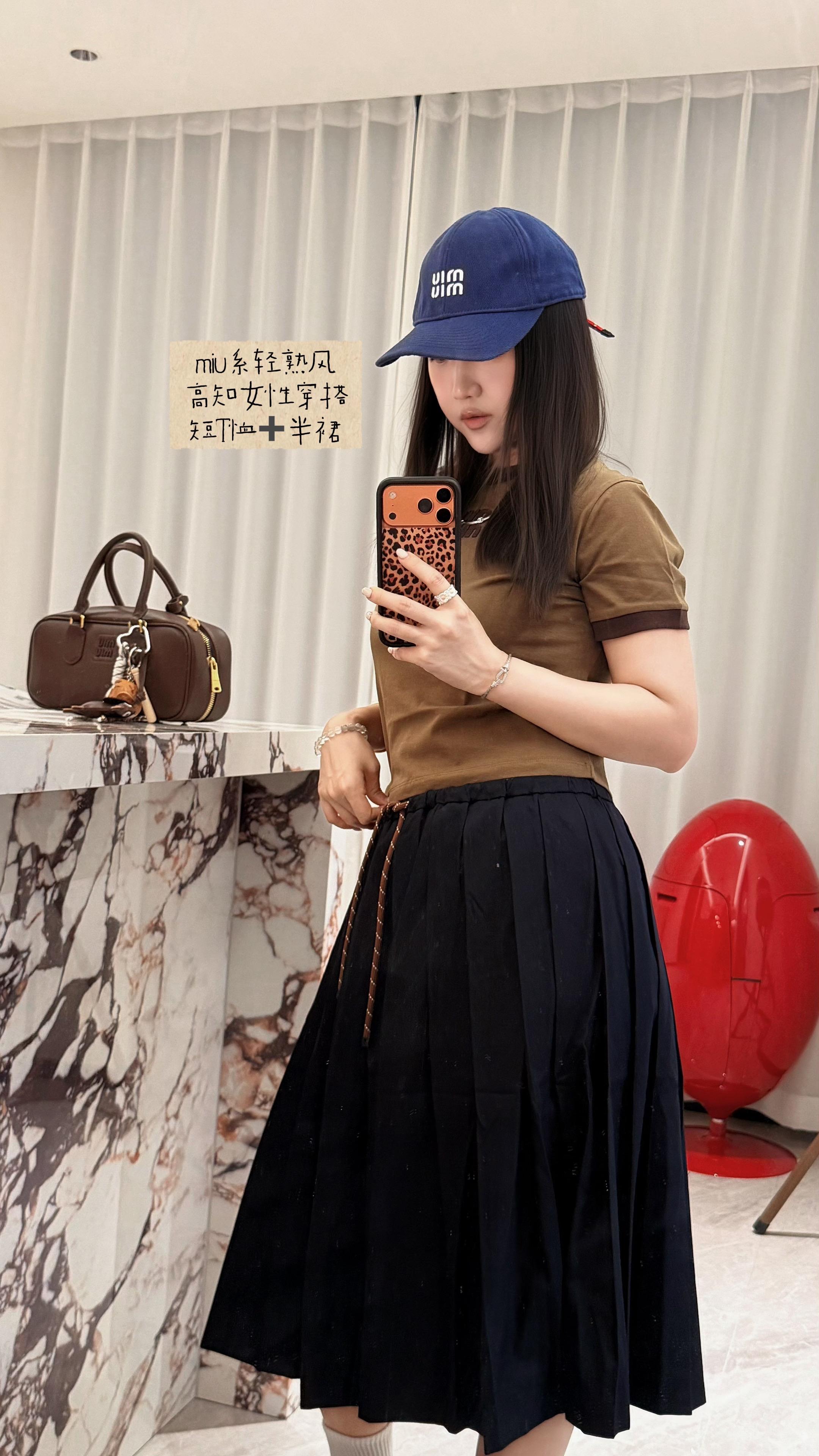 我们这种已婚的中年女性，早已不再期待520的那捧花，取悦自己，降低期待...