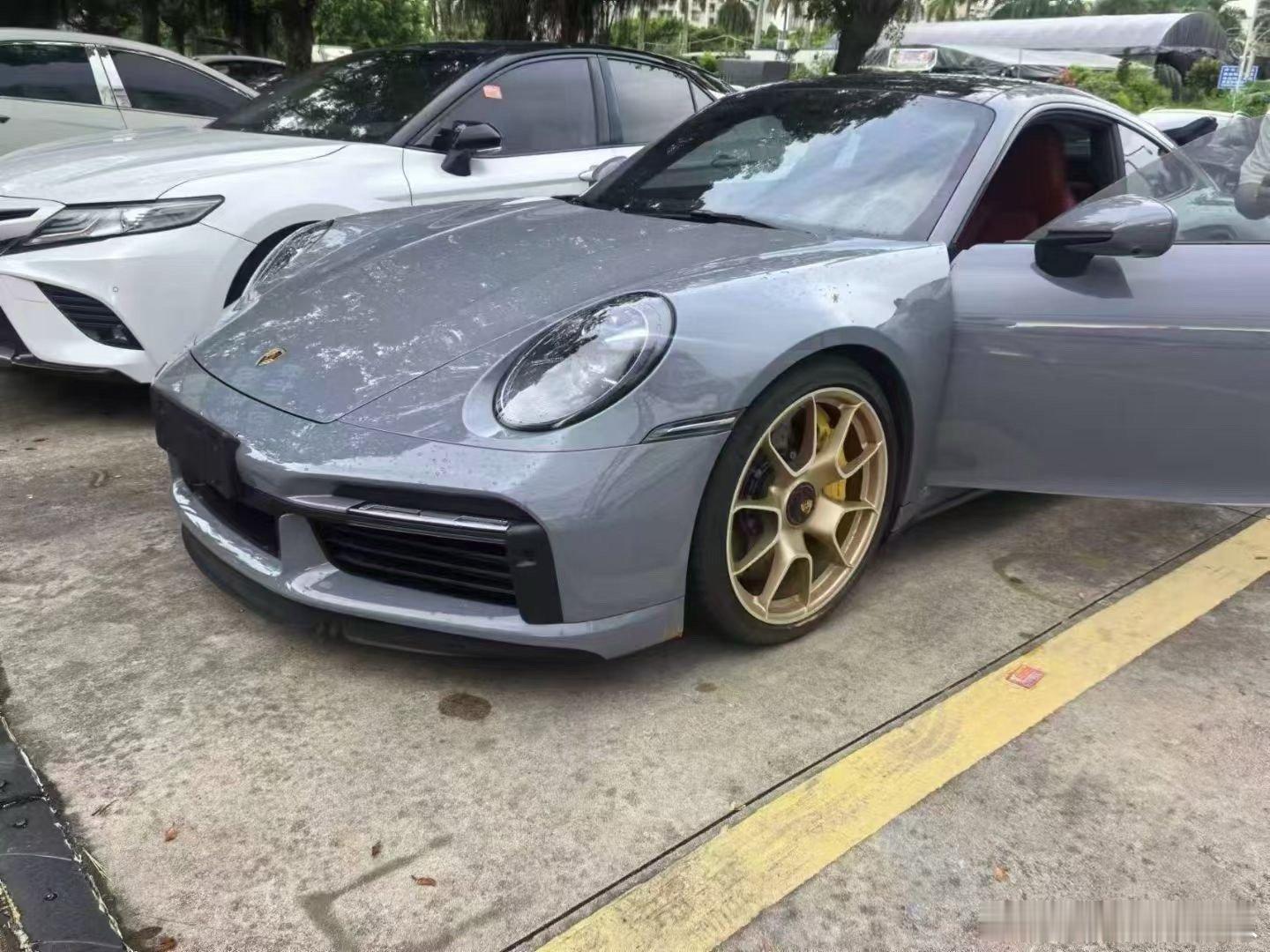 保时捷992 Turbos，配色没问题！ ​​​