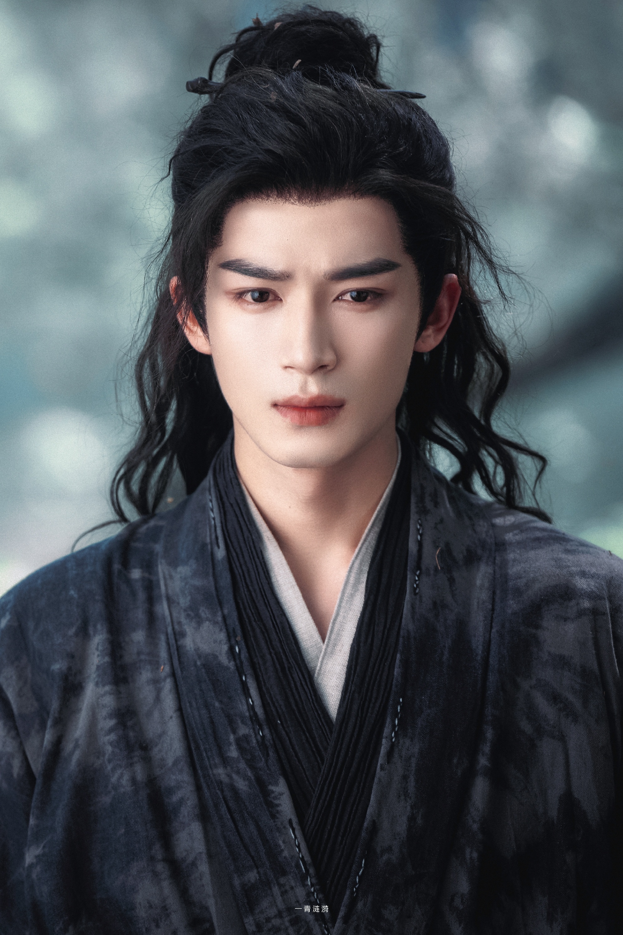 王星越[超话]  王星越的这个古装造型真的是简直无可挑剔，这个造型的适配度简直也