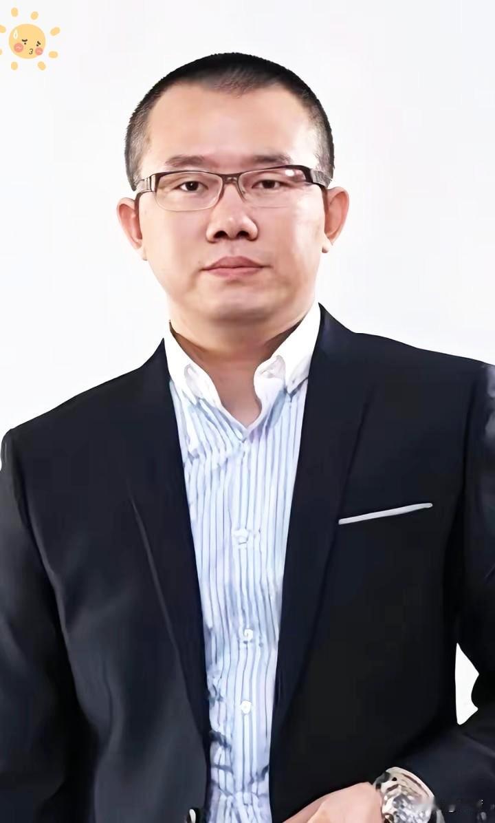 涂磊有句话真是振聋发聩：
“一个家庭如果妻子不打扮不化妆
整日素面朝天甚至不修边