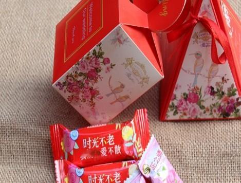 林护士回到医院的第一天，是个阳光明媚的早晨，空气中还带着初秋的凉爽。她刚结束休假