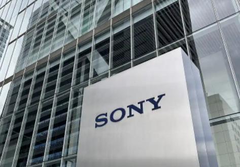 就在所有人都觉得该收手的时候，两个日本巨头，三菱和索尼，突然在中国市场砸下了重注