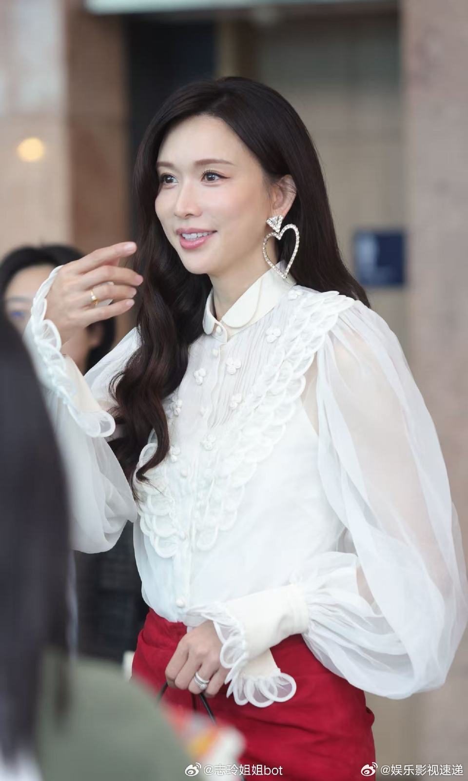 找不到林志玲这个视频的退出键 岁月不败美人这话就是给林志玲写的吧，看她这个视频根