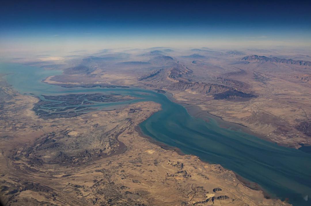 德国或将寻求与伊朗达成通航协议。德国外长说，若美国都不能保障霍尔木兹海峡的安全，