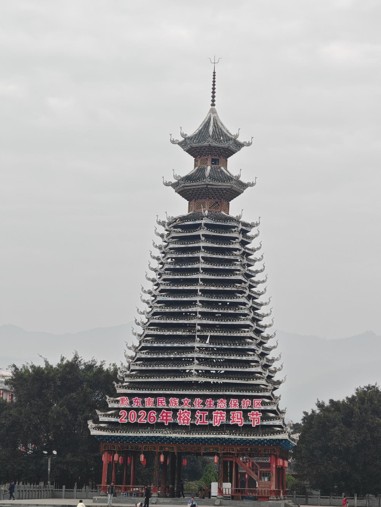 走过路过，皆是风景。今年哪次出门让你特别难忘？是震撼的景色，温暖的偶遇，还是有趣