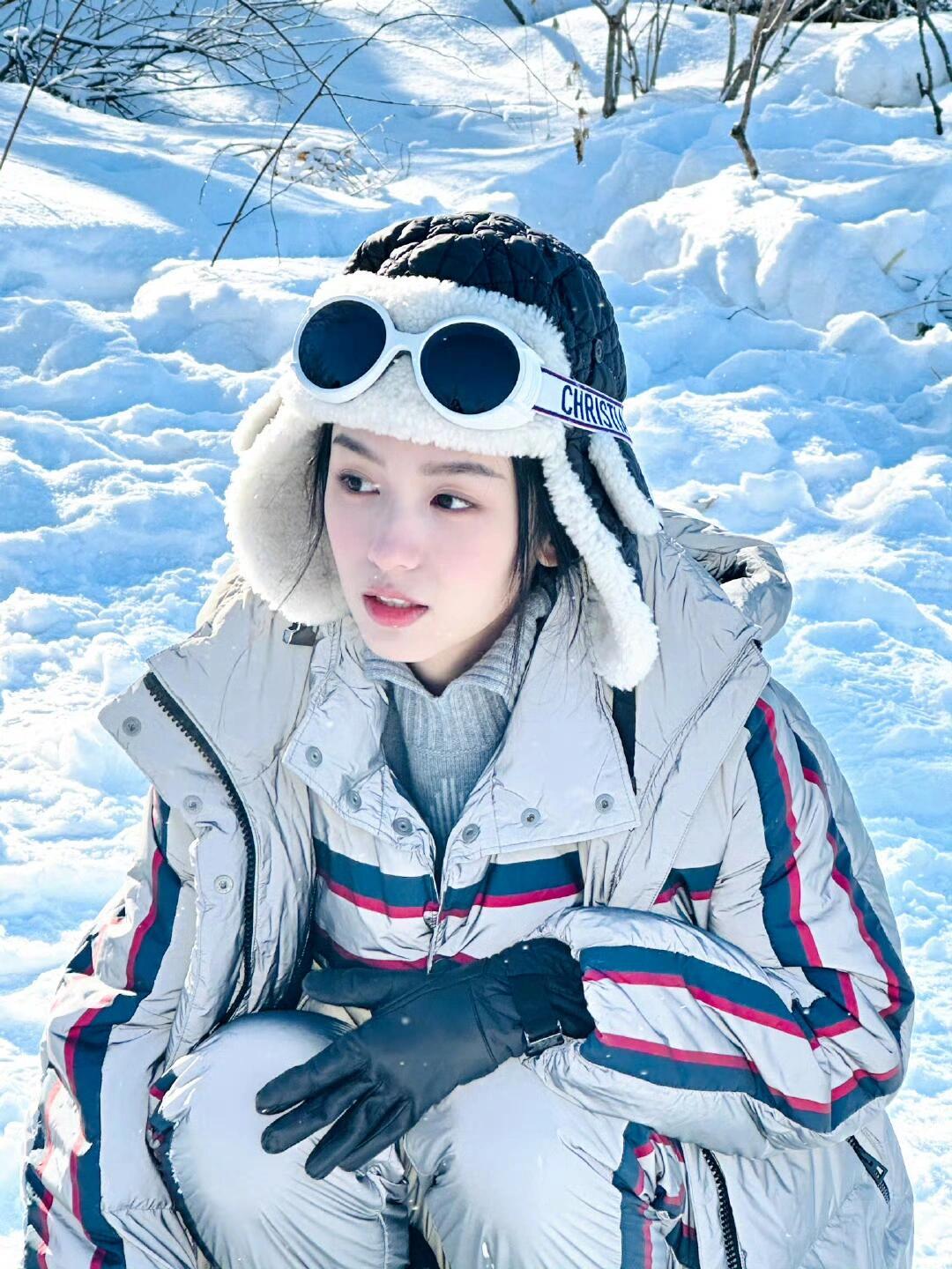 周也 ｜周也头像 ｜冬日治愈 ｜清冷感头像｜温柔可爱 