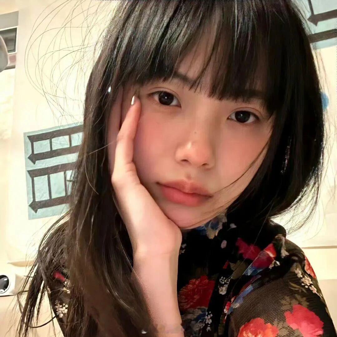 高清头像分享｜来自星星的你，如此闪耀✨女生头像 无水印壁纸 韩系女主 王安宇壁纸