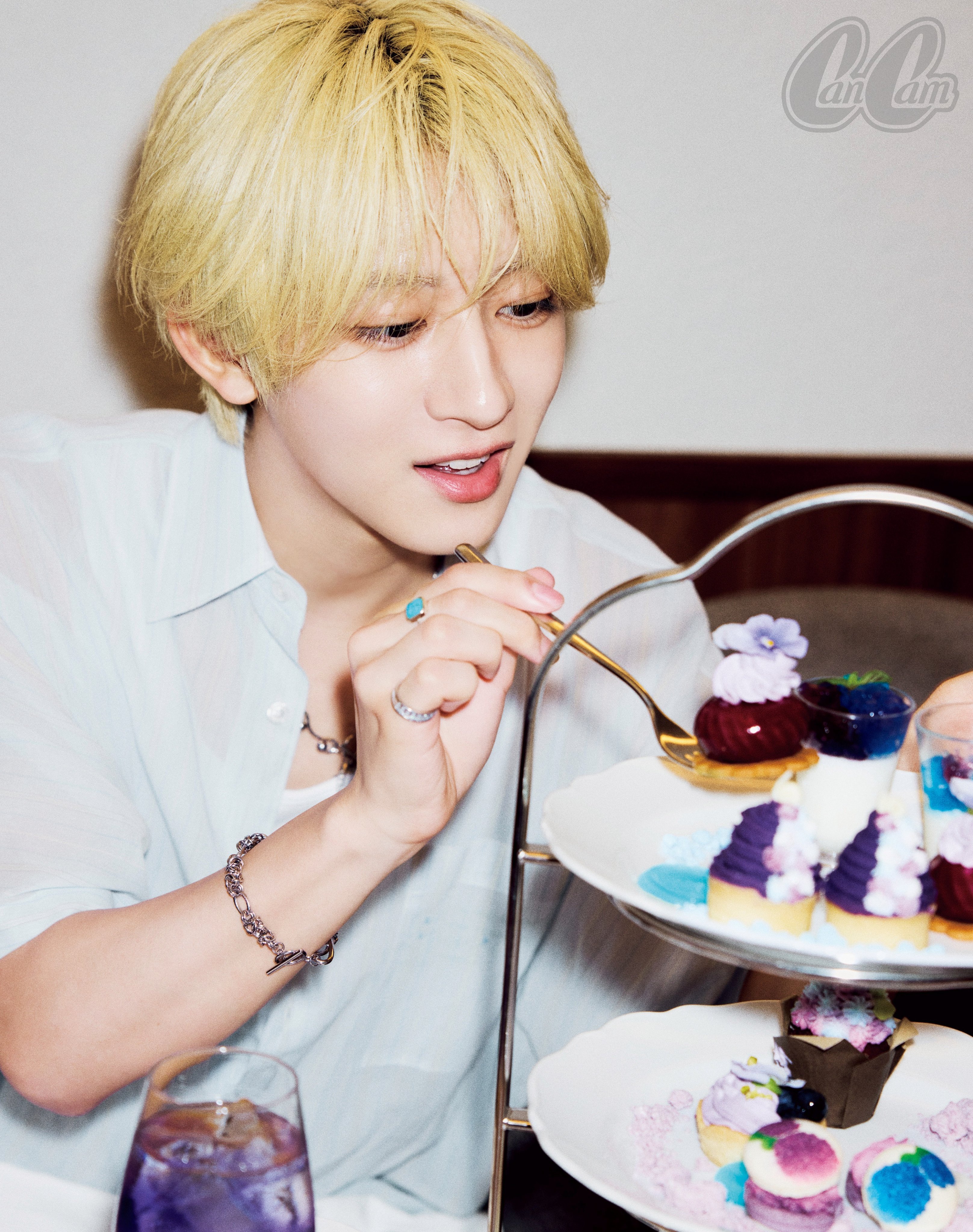 「CanCam」8月号 🧁 