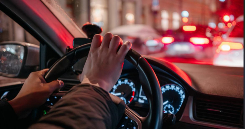 【问驾百科】开车上路，这5类车千万别跟大v聊车买车之前先问驾 在防御性驾驶中，跟