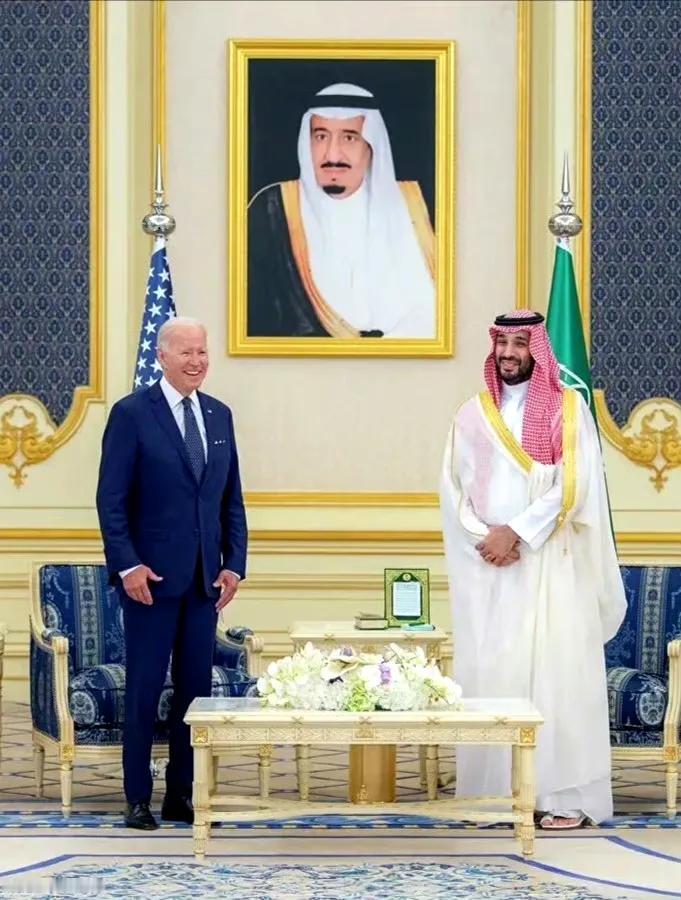 这是个超级大瓜，沙特终于对美国说“不”，要终结石油美元霸权，利好人民币。

沙特