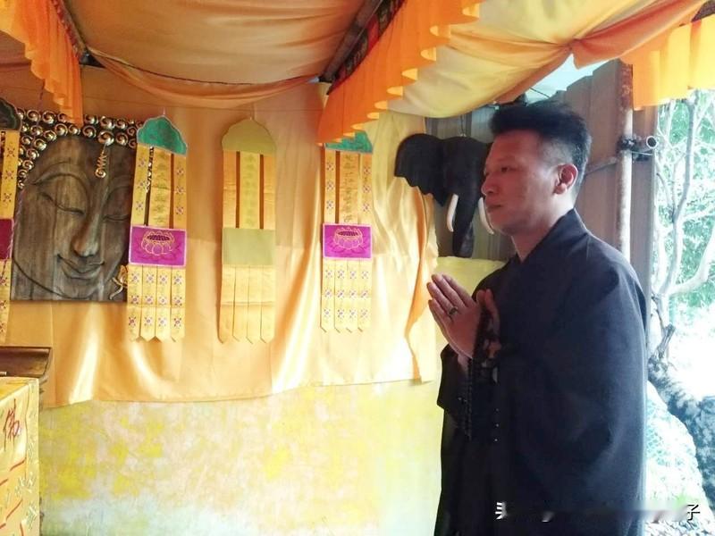 如何修心,让心自由? 修心，让心自由，并非遁入空门。要在生活的鸡飞狗跳中，给心里