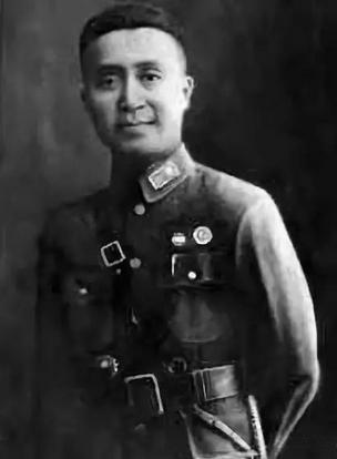 民国最愚忠式的孤臣！临终还要喊出“蒋委员长万岁”？
 
这位被称作民国头号愚忠孤