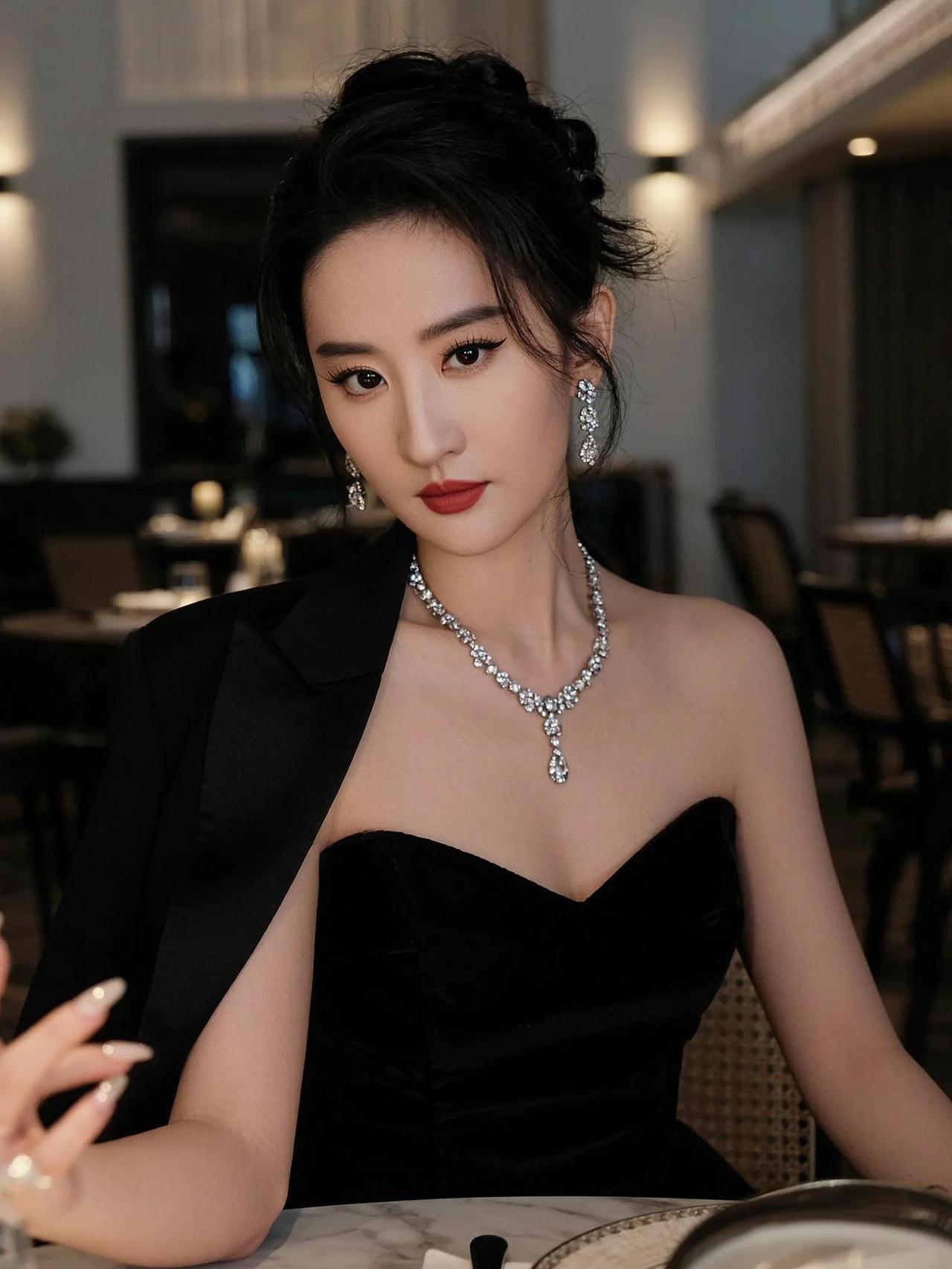 抖音ai创作 强者心法 每个女生都是自己的大女主 抖音热搜 怎样才能活成大女主