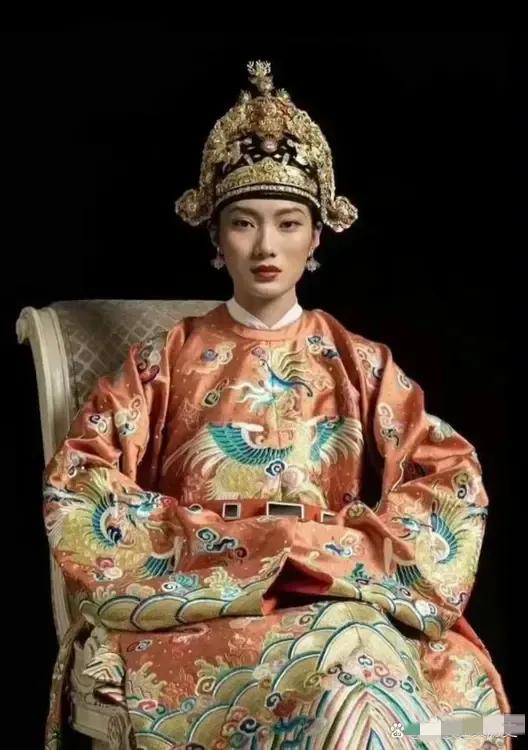 上个世纪40年代，越南南芳皇后（1914年12月14日-1963年12月16日）