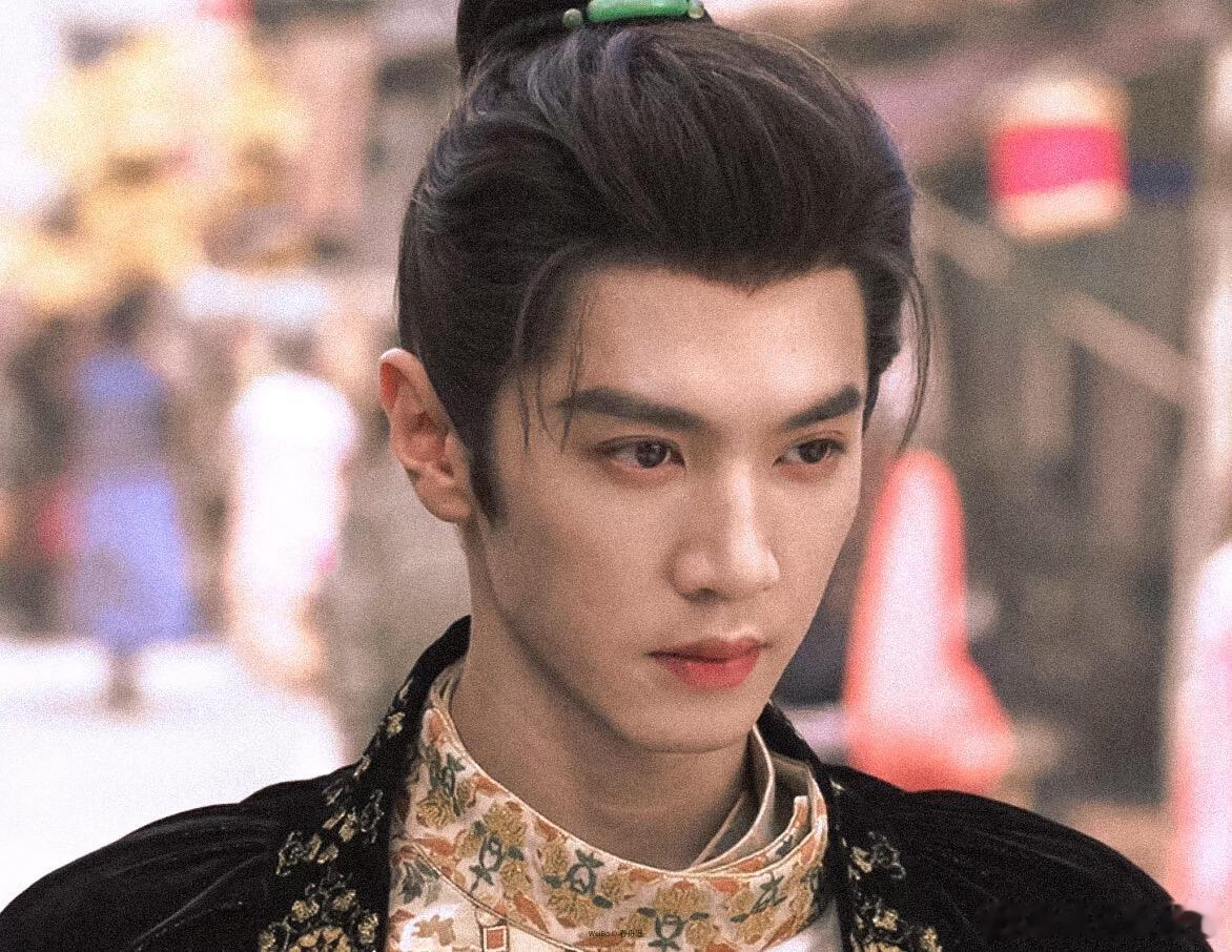 陈哲远少年帝王相陈哲远完全天选英寡御廷谣蛰伏蓄力，静待时机，一步步夺回属于自己的