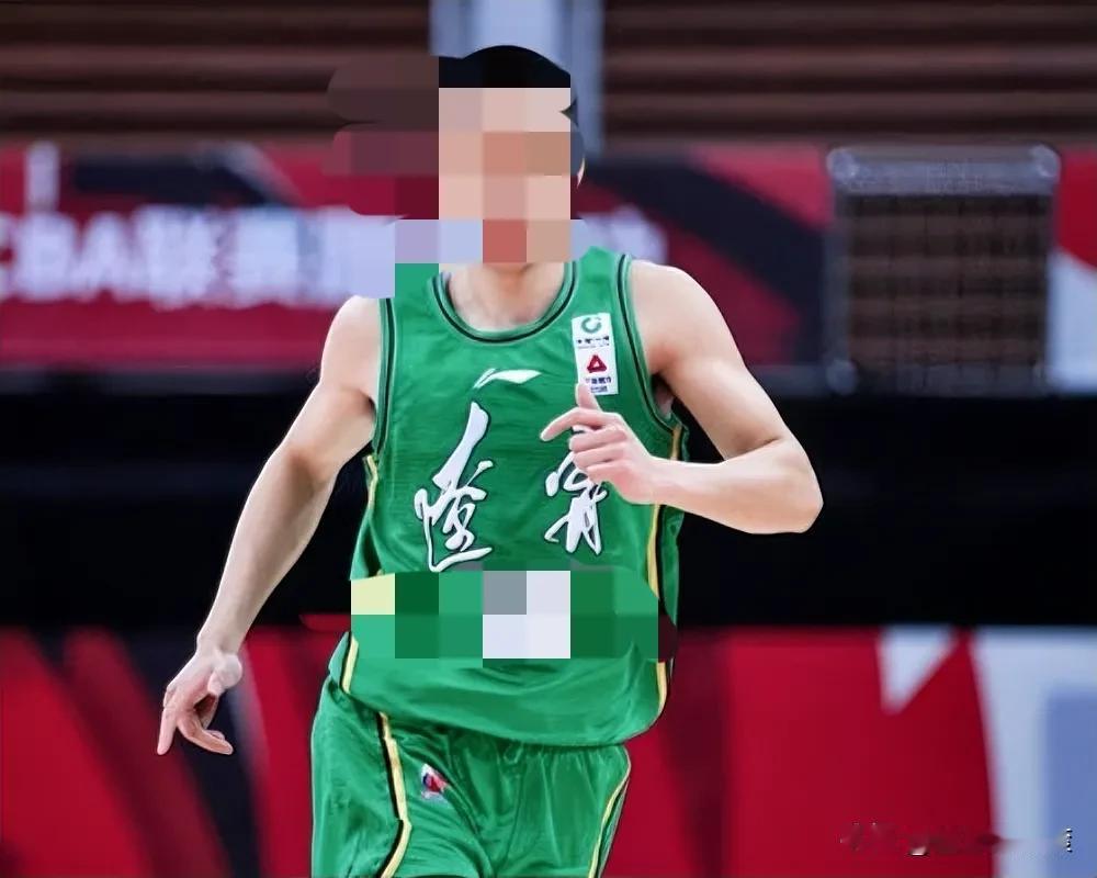 #为什么男篮基本功这么差?#
为什么我们男篮小伙子的基本功这么差，这个可以从CB