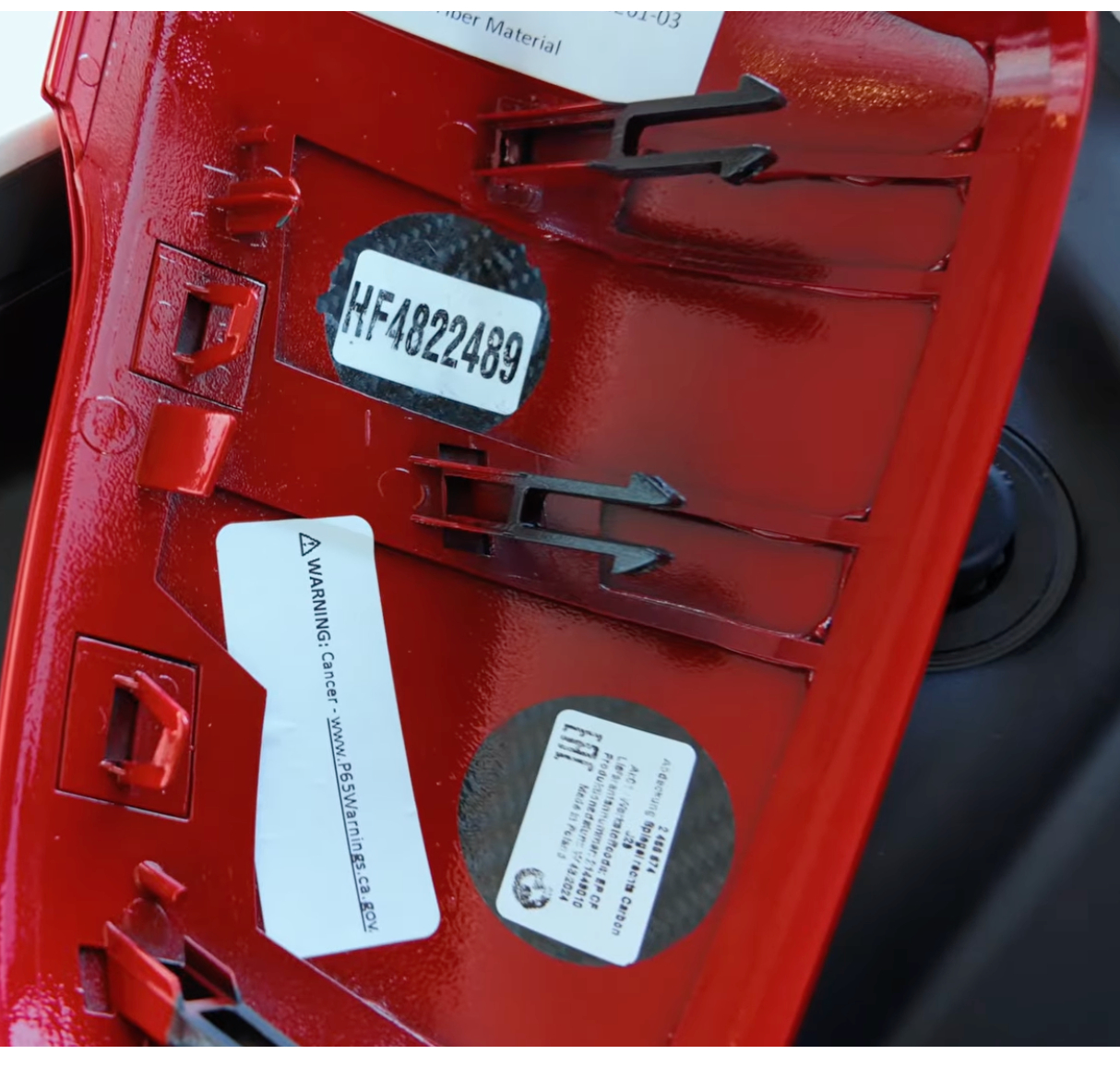 关于MK5 FINAL EDITION的后视镜是不是碳纤维的问题经确认，确实是碳