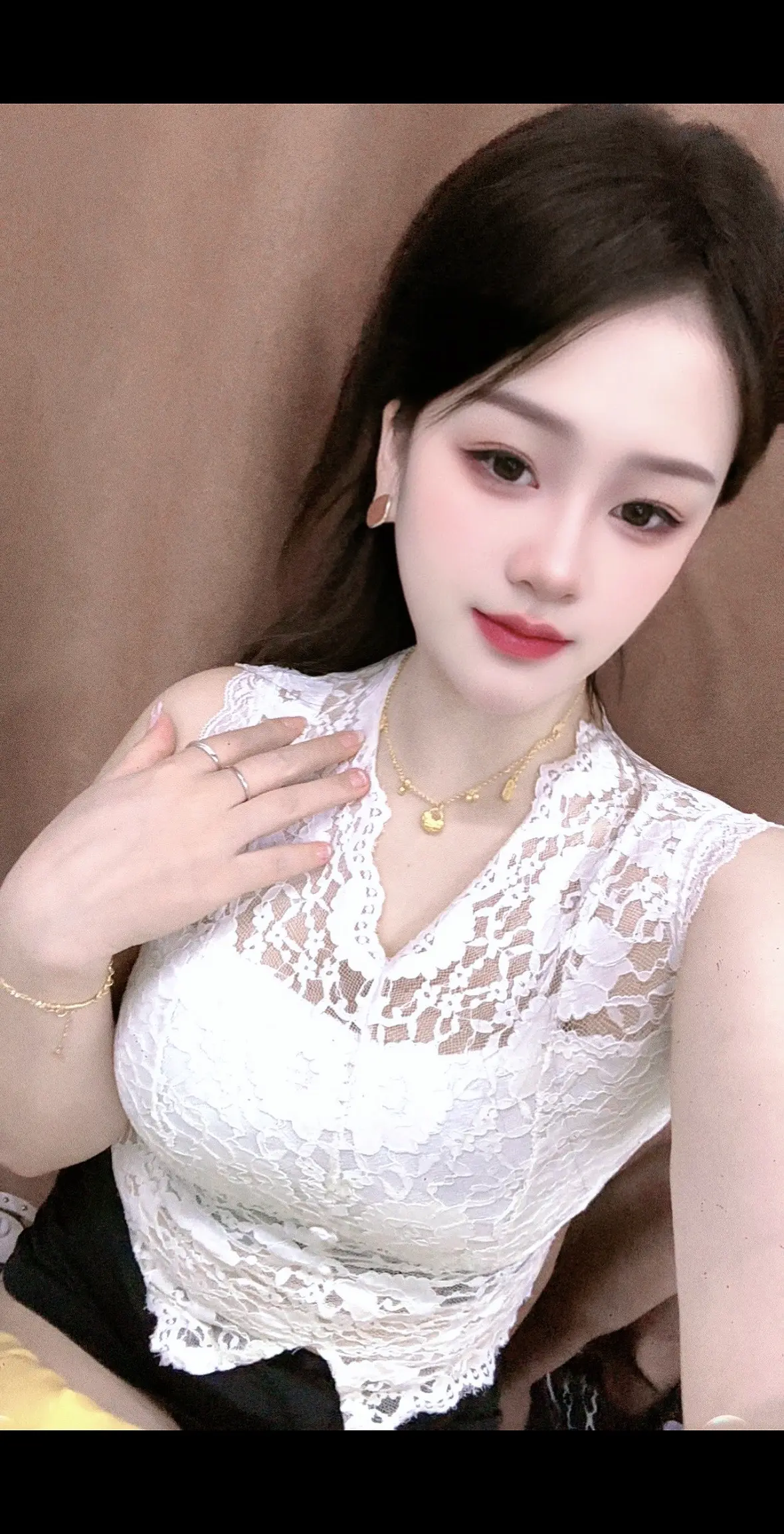 喉咙痛得我想哭😭