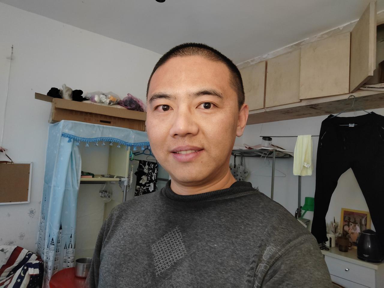 这一觉我睡了很久，因为我已经好久没有睡好了，连续半个多月，我每天都睡不够，阿姨昨