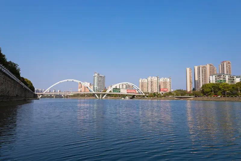 《浏阳河》这歌我是真的爱听每当听起我听其歌，即想起毛泽东主席为中国革命所作的贡献