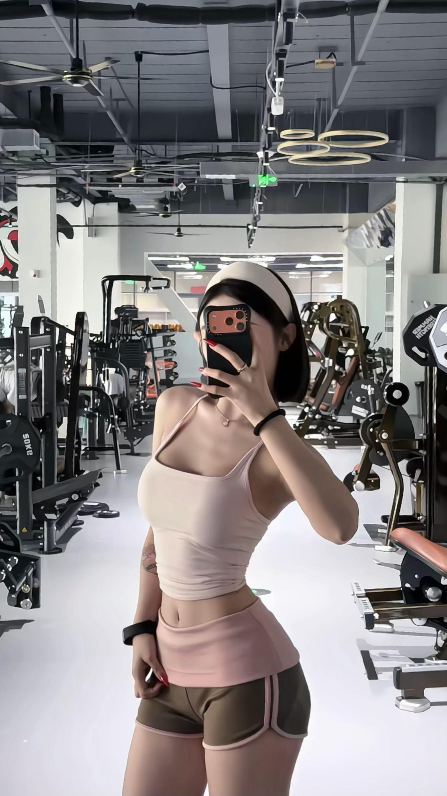 身是要健的 照是要拍的