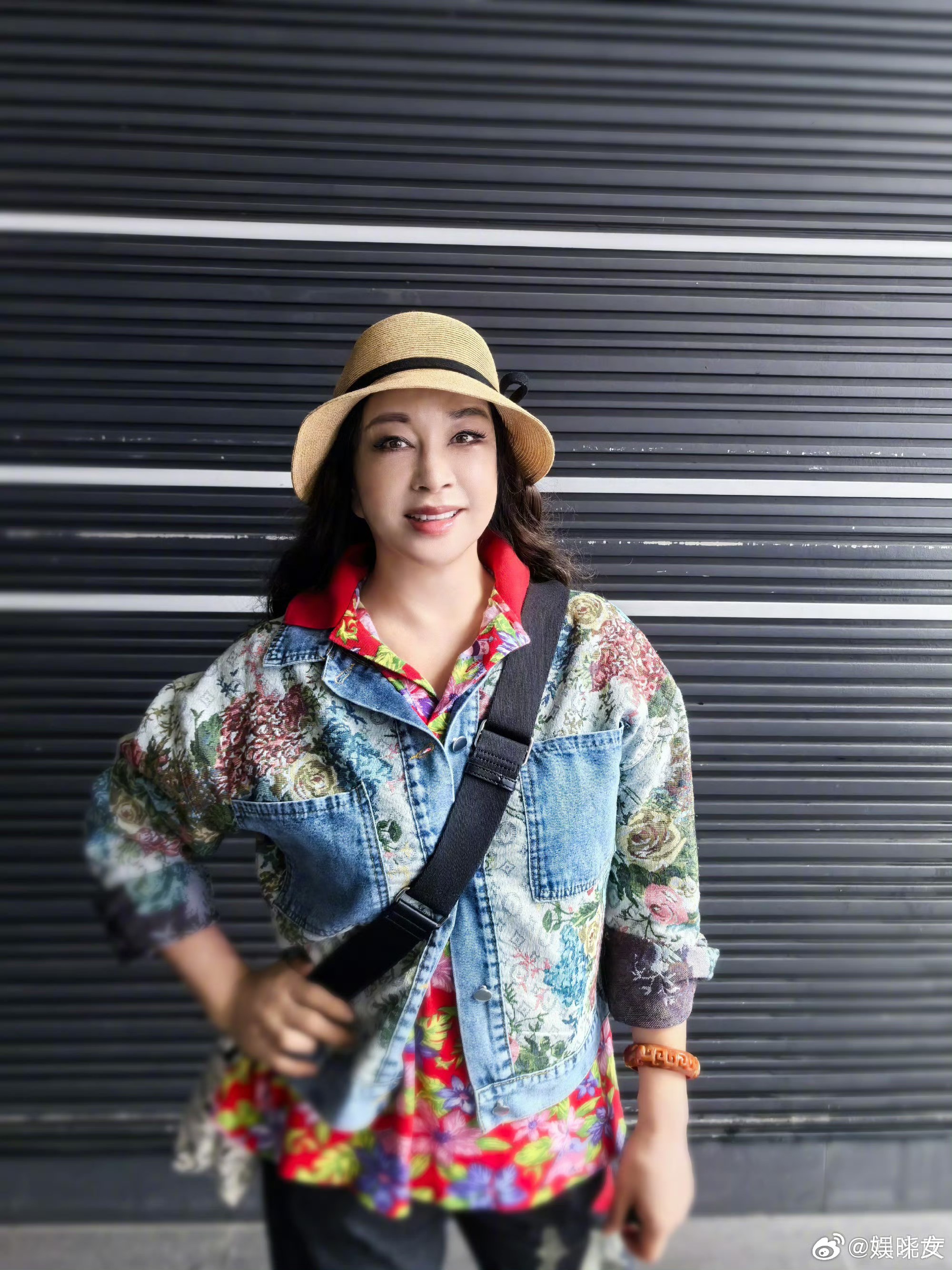 刘晓庆 我现在就是最好的年华谁能不被刘晓庆的格局打动！她从不是为了谋生，而是因为