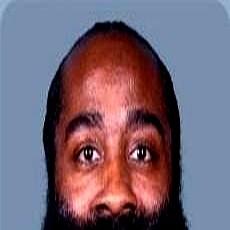 詹姆斯·哈登奥运金牌都挂过脖子，可NBA总冠军戒指就是没戴上。他是09届数据最能