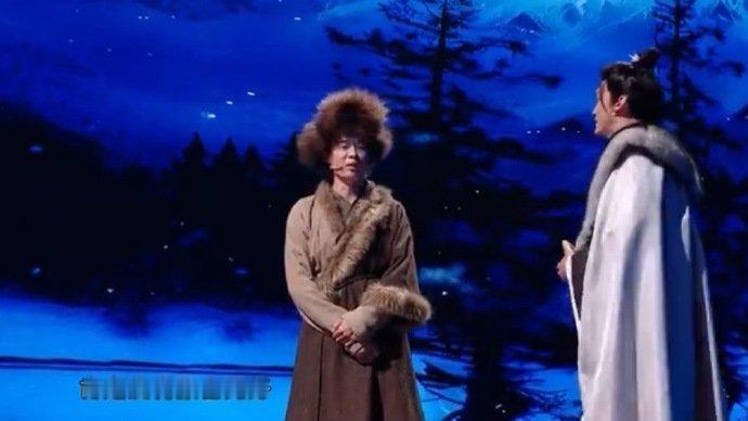 张呈紧急帮雷淞然闭麦雷淞然直接“弃李白选张白”，一开嗓就停不下来，眼看歌词要超三