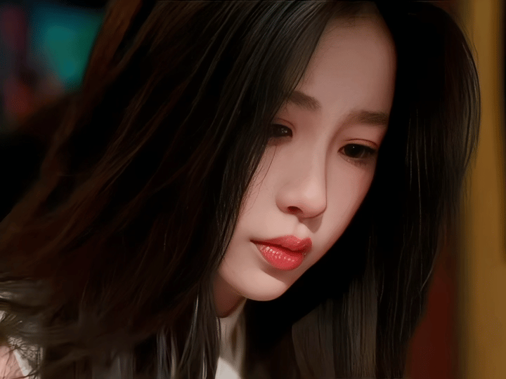 虞书欣萌妹冷脸反差感 演的姜暮反差感直接拉满！日常是软萌灵动的小萌妹，一握方向盘