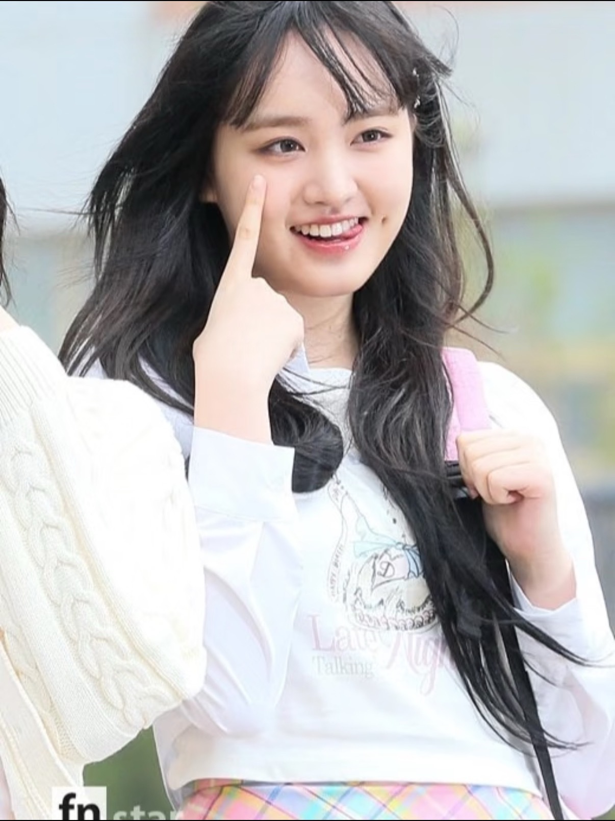 安宥真和 Liz 两位门面主唱的原生脸 