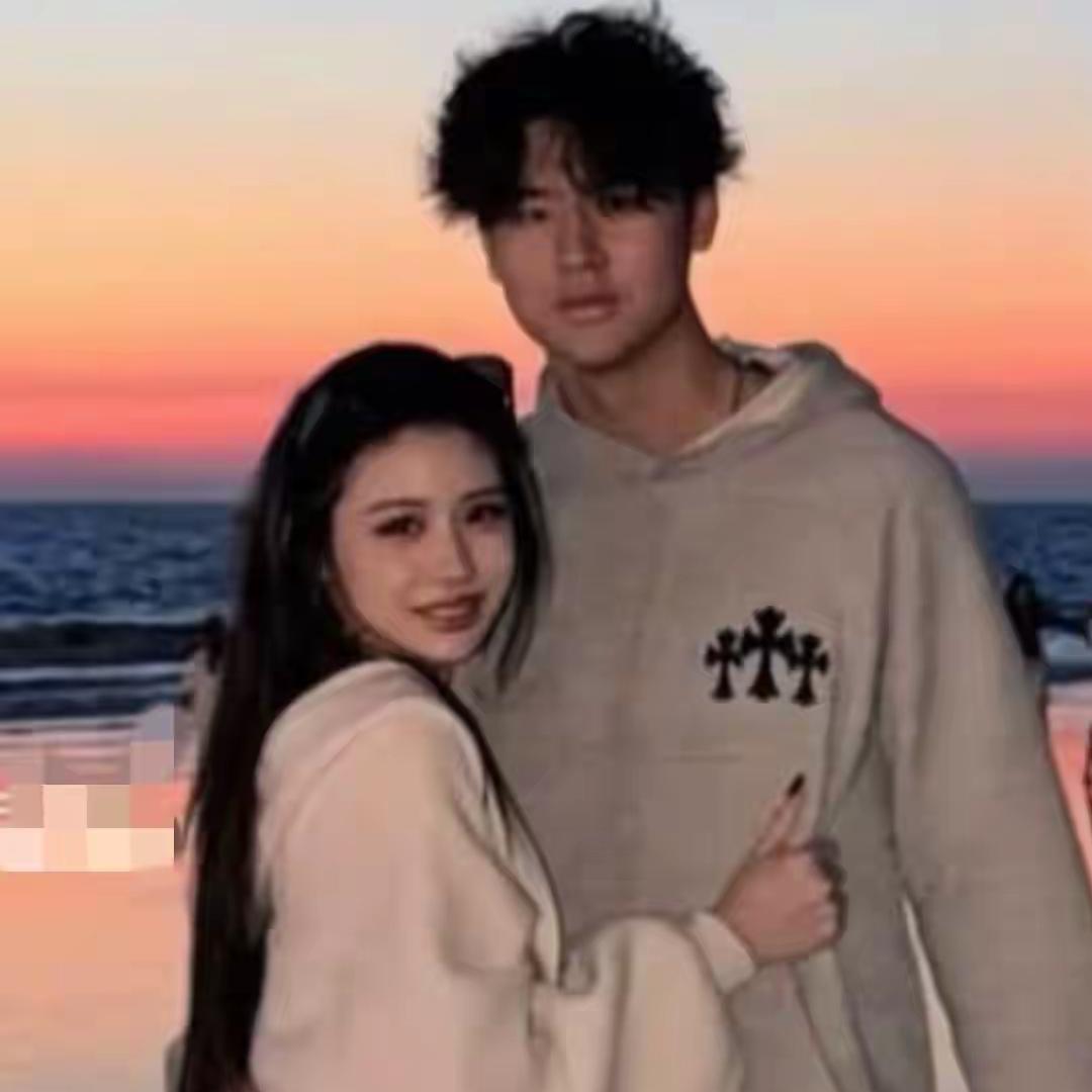 汪峰一家还真是繁殖大户，
这方面的基因真是强。
如果小苹果、葛荟婕和森林北同时怀