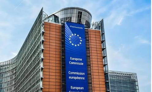 拒绝当冤大头！法国硬刚冯德莱恩：再援乌 1 分钱，就直接退出欧盟！

法国这次是